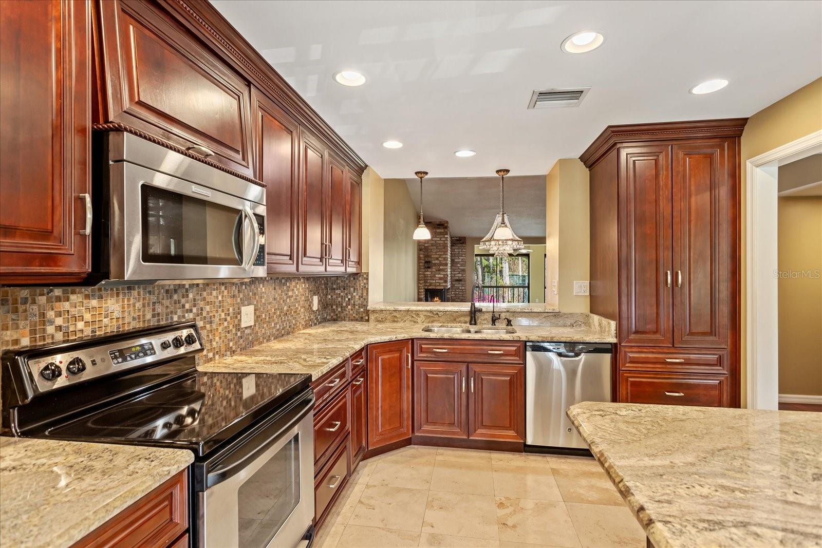 Image 7 of 25 For 1055 Kensington Park Drive 503