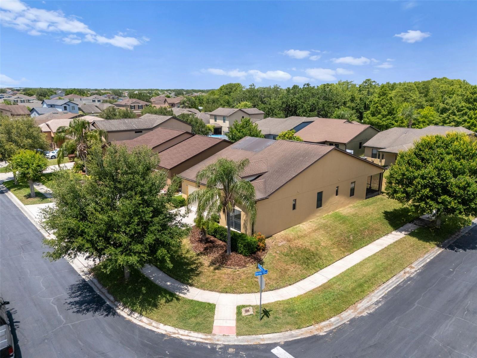 Image 33 of 41 For 1023 Hermosa Way