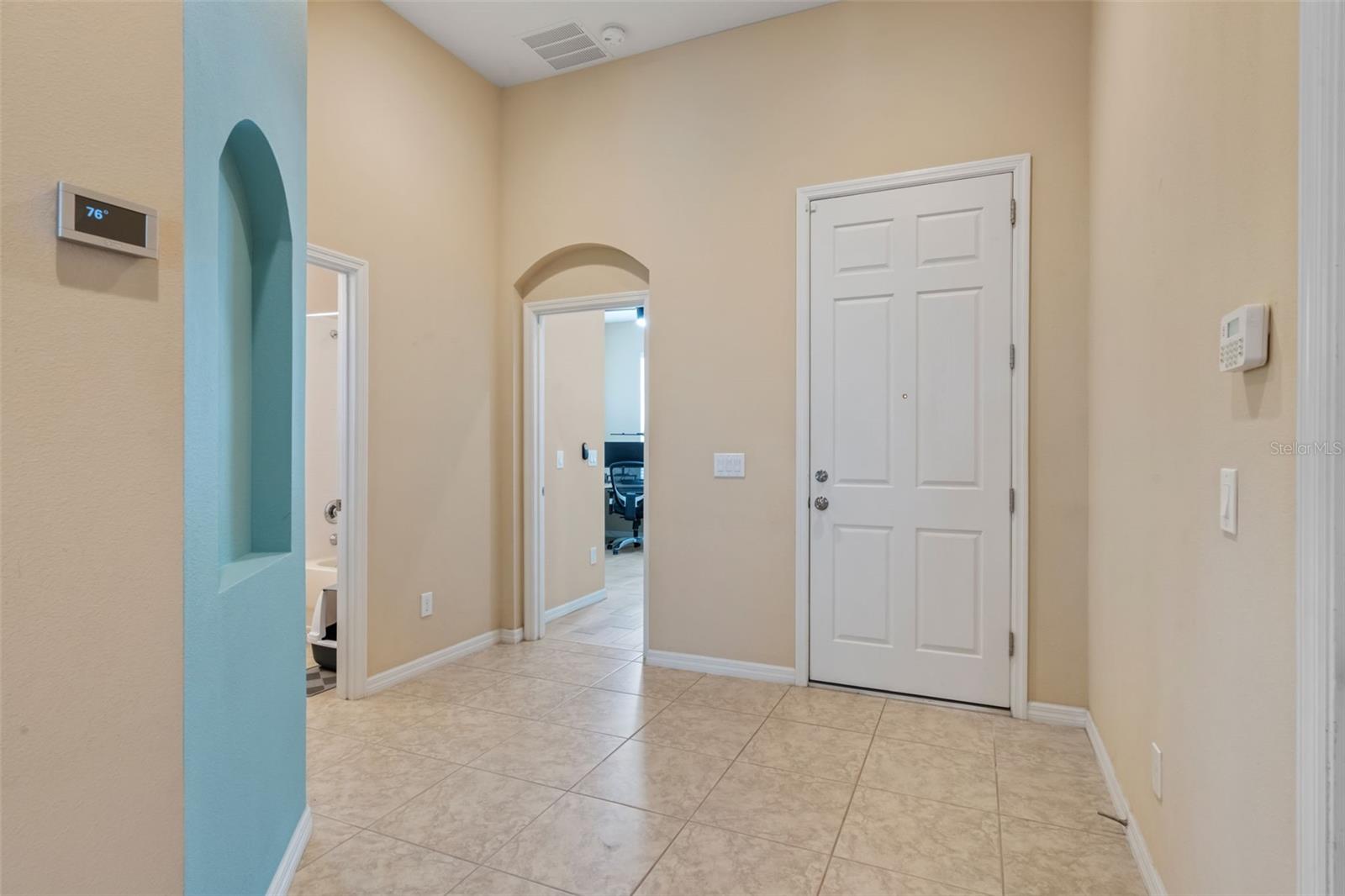 Image 4 of 41 For 1023 Hermosa Way