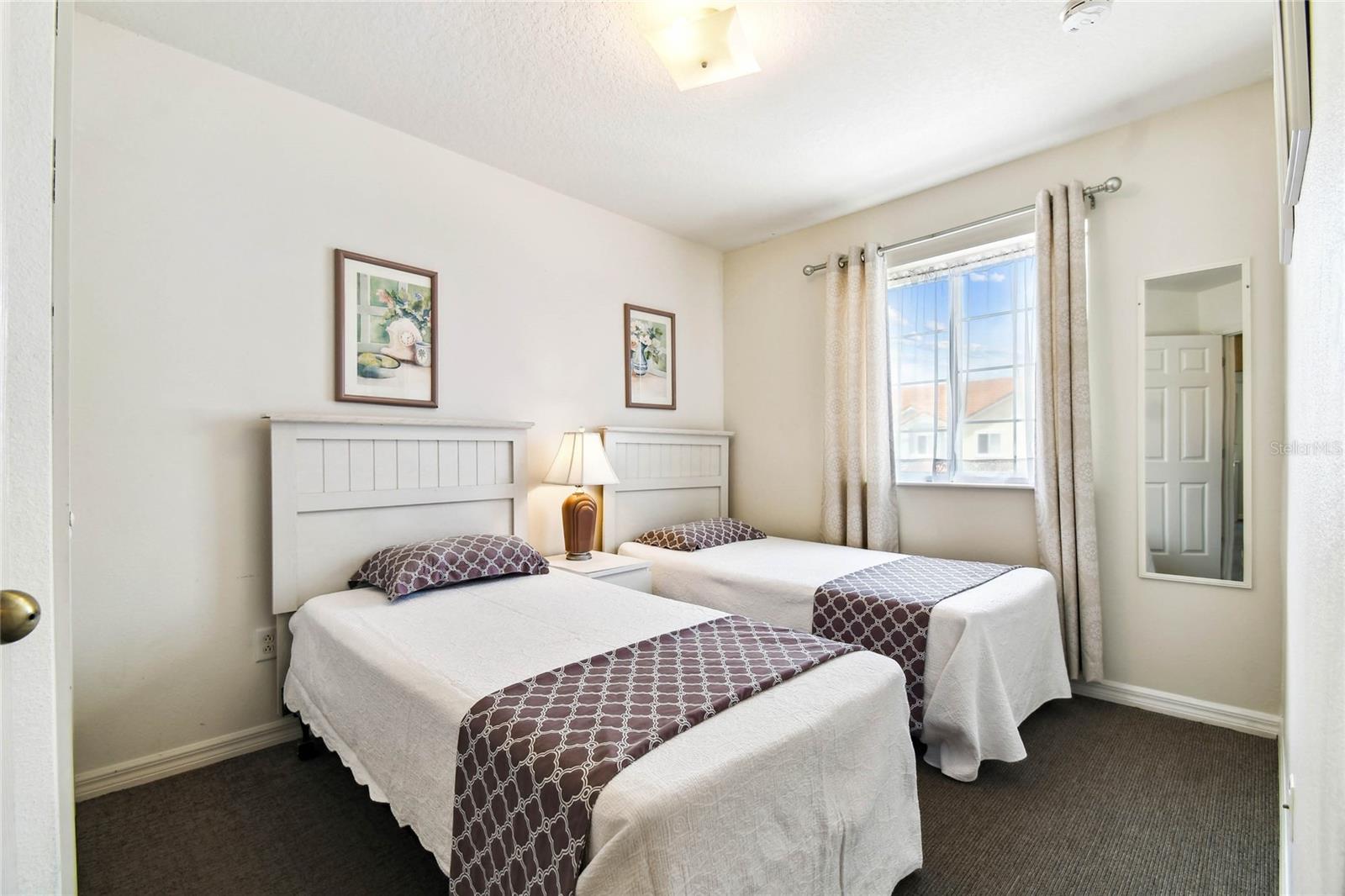 Image 42 of 69 For 1180 Beach Circle