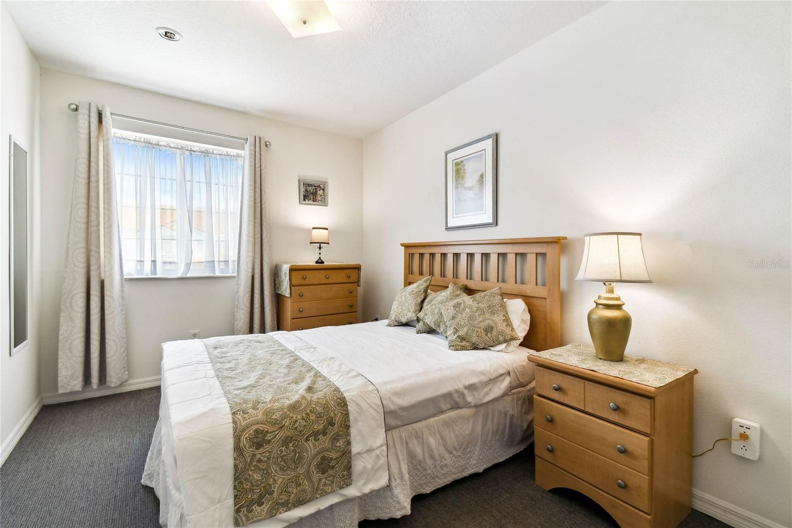 Image 44 of 69 For 1180 Beach Circle