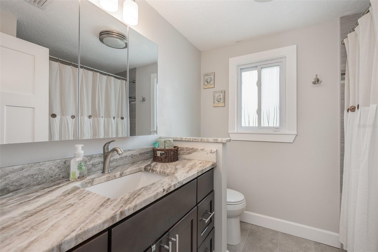 Image 12 of 31 For 661 Altura Drive
