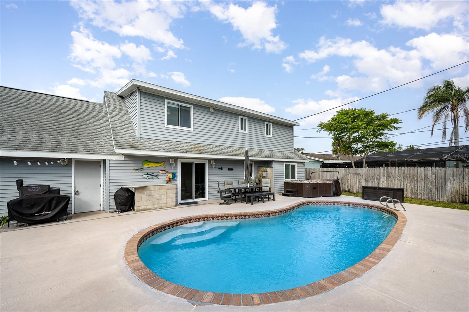 Image 17 of 31 For 661 Altura Drive