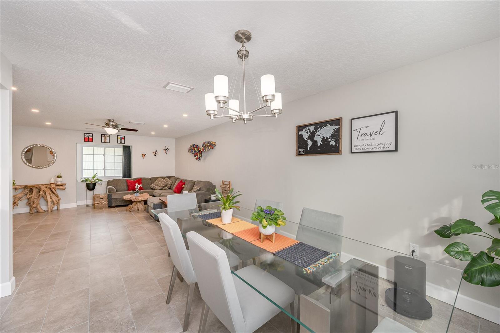 Image 23 of 31 For 661 Altura Drive