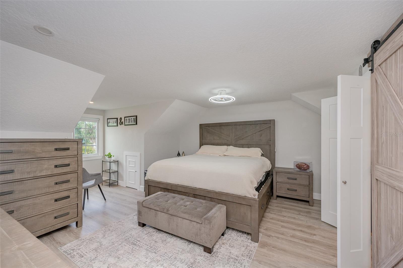 Image 7 of 31 For 661 Altura Drive
