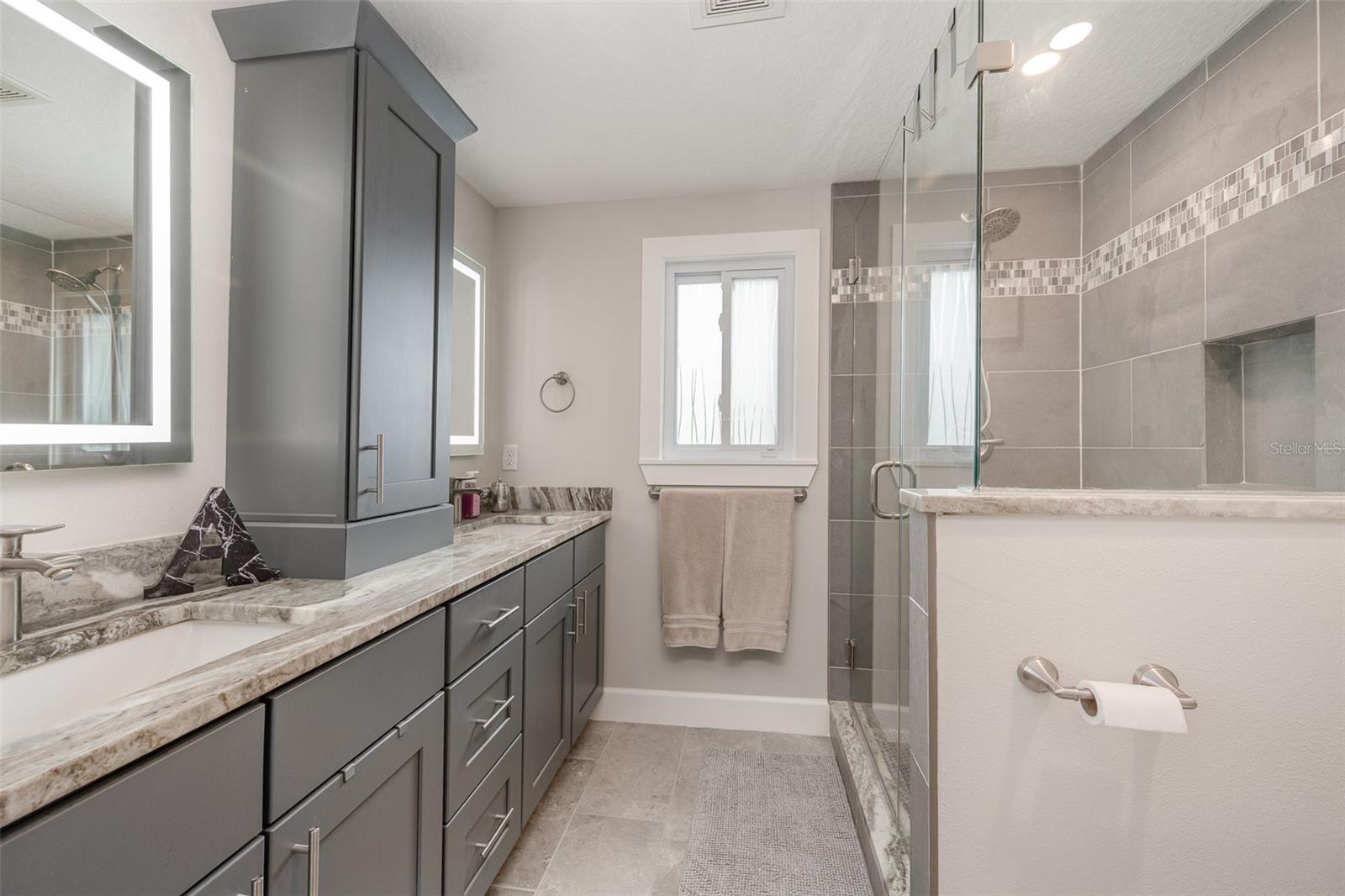 Image 9 of 31 For 661 Altura Drive