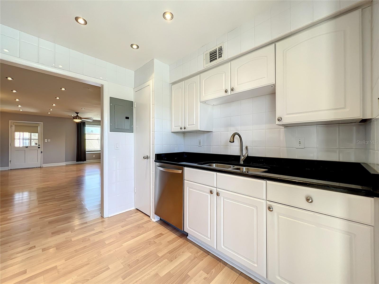Image 16 of 38 For 200 Saint Andrews Boulevard 3503