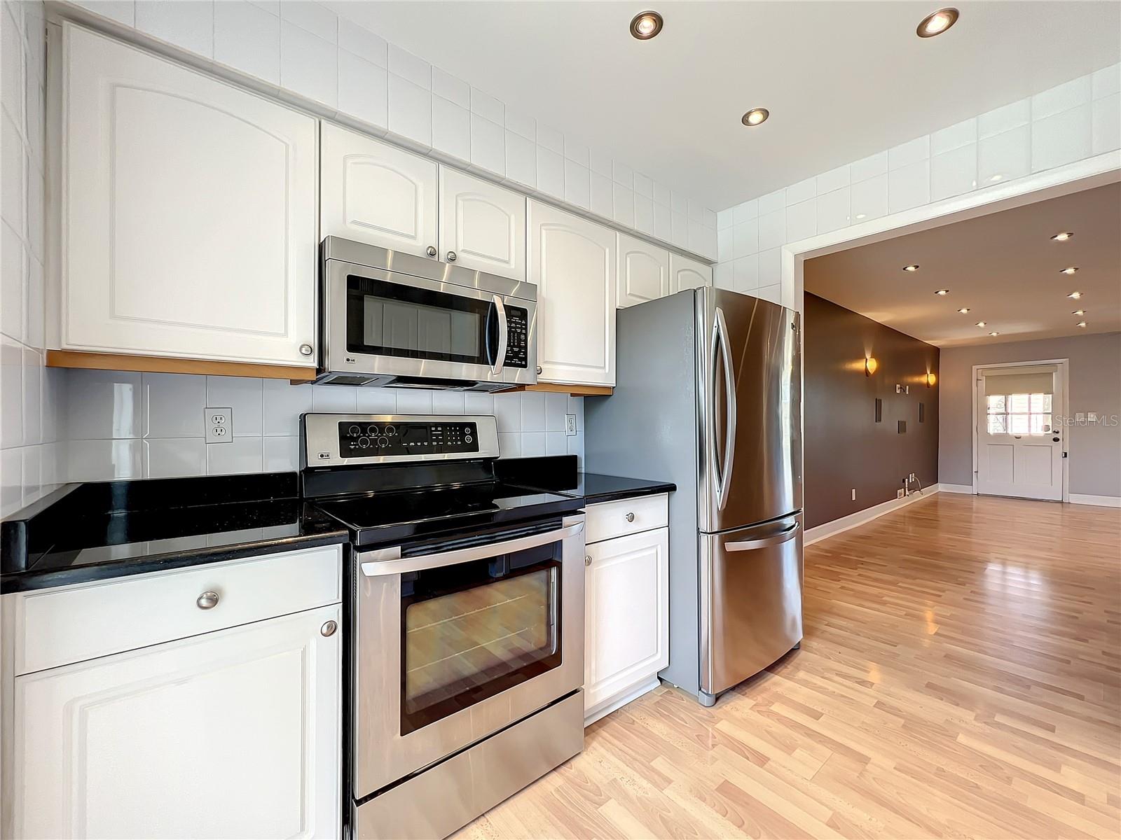 Image 18 of 38 For 200 Saint Andrews Boulevard 3503
