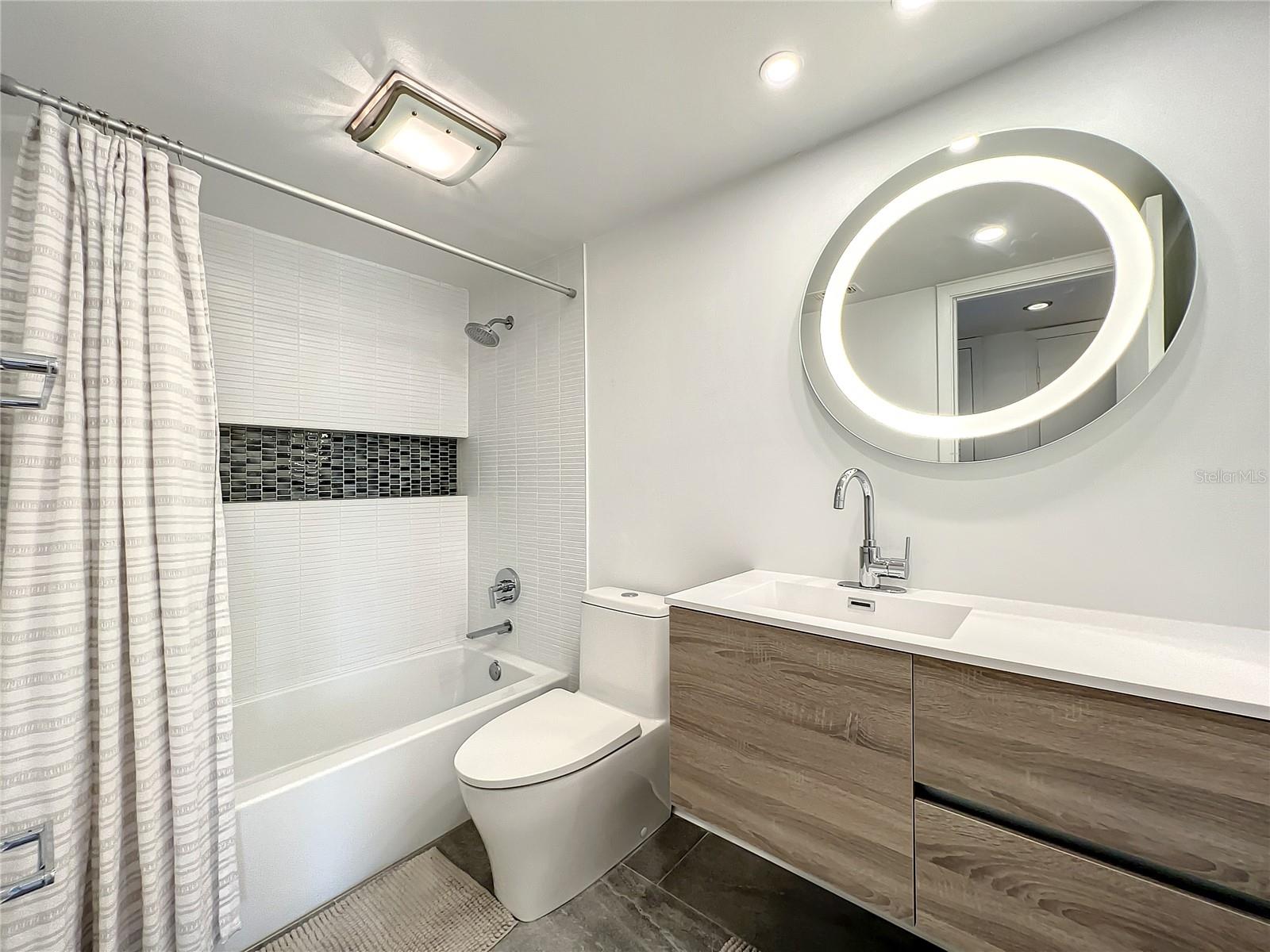 Image 23 of 38 For 200 Saint Andrews Boulevard 3503