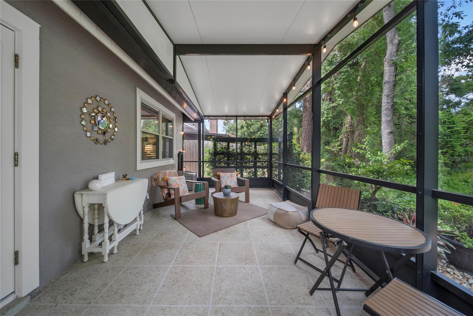 Image 23 of 40 For 903 Oak Leaf Court