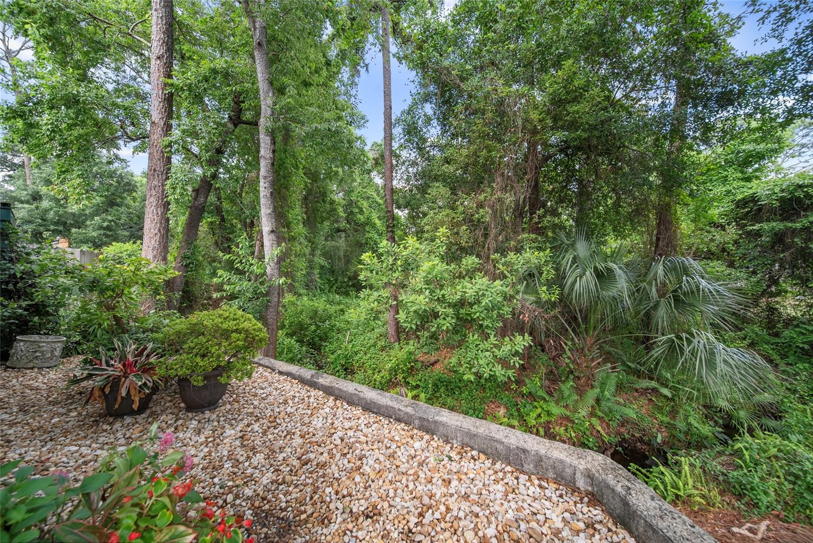 Image 26 of 40 For 903 Oak Leaf Court