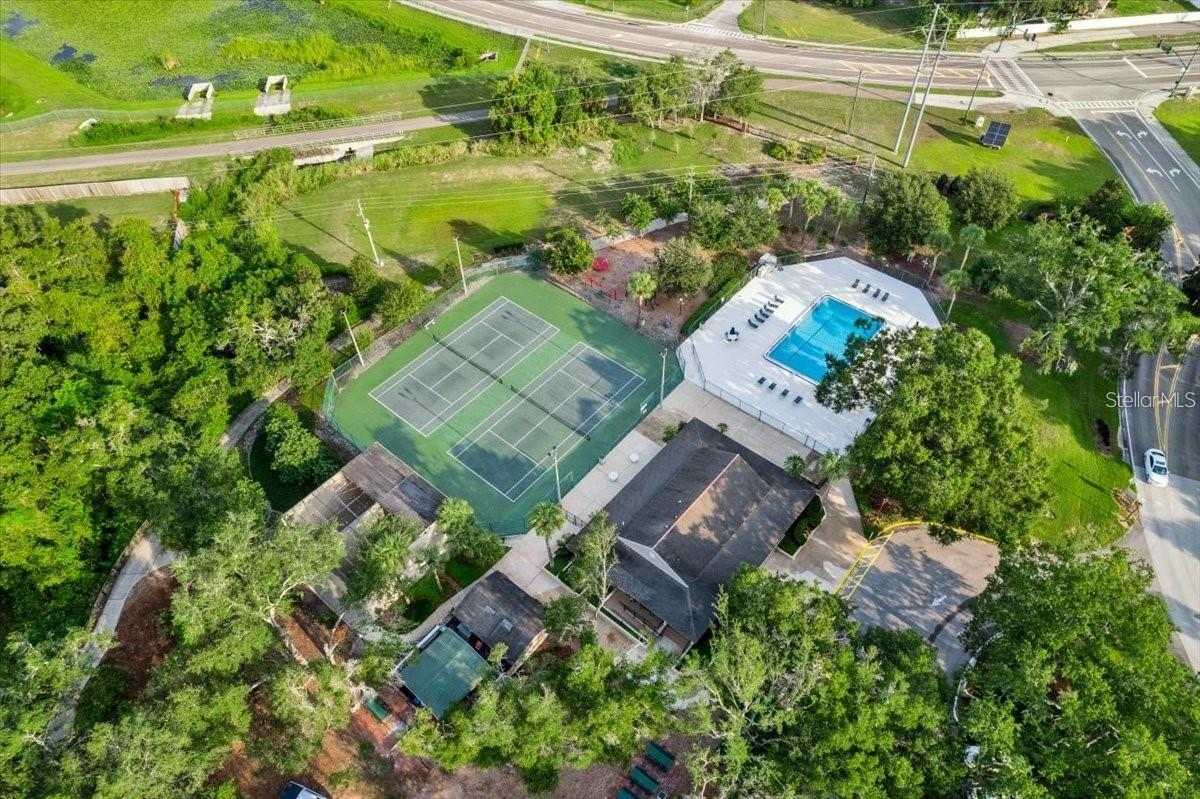 Image 35 of 40 For 903 Oak Leaf Court