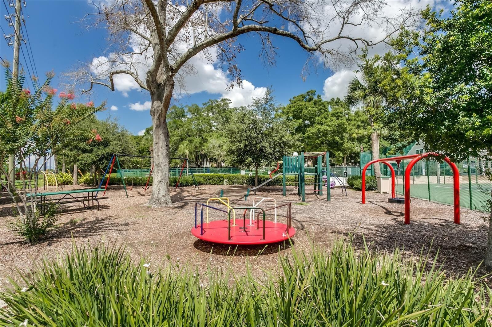 Image 36 of 40 For 903 Oak Leaf Court
