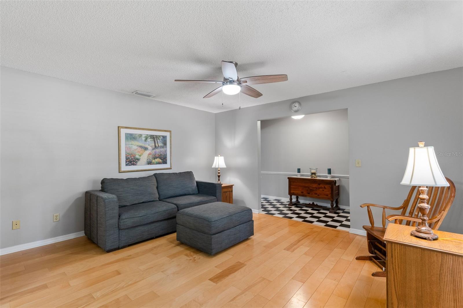 Image 15 of 44 For 1440 Suzanne Way
