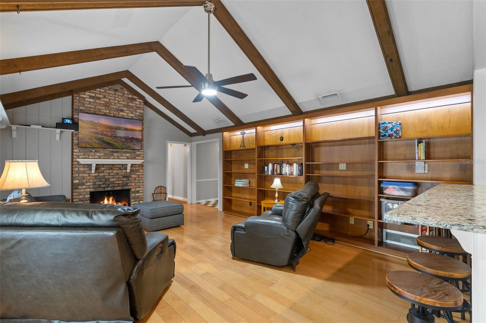 Image 7 of 44 For 1440 Suzanne Way