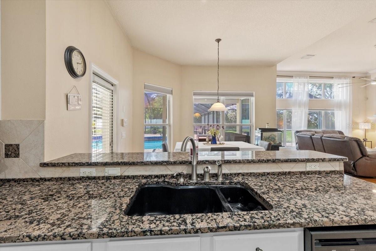 Listing photo id 20 for 2818 Mossy Timber Trail
