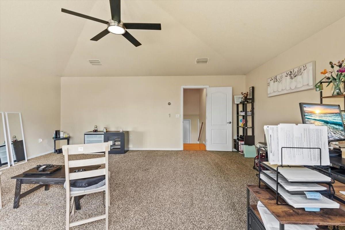 Listing photo id 33 for 2818 Mossy Timber Trail