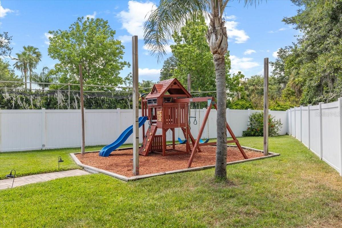 Listing photo id 44 for 2818 Mossy Timber Trail