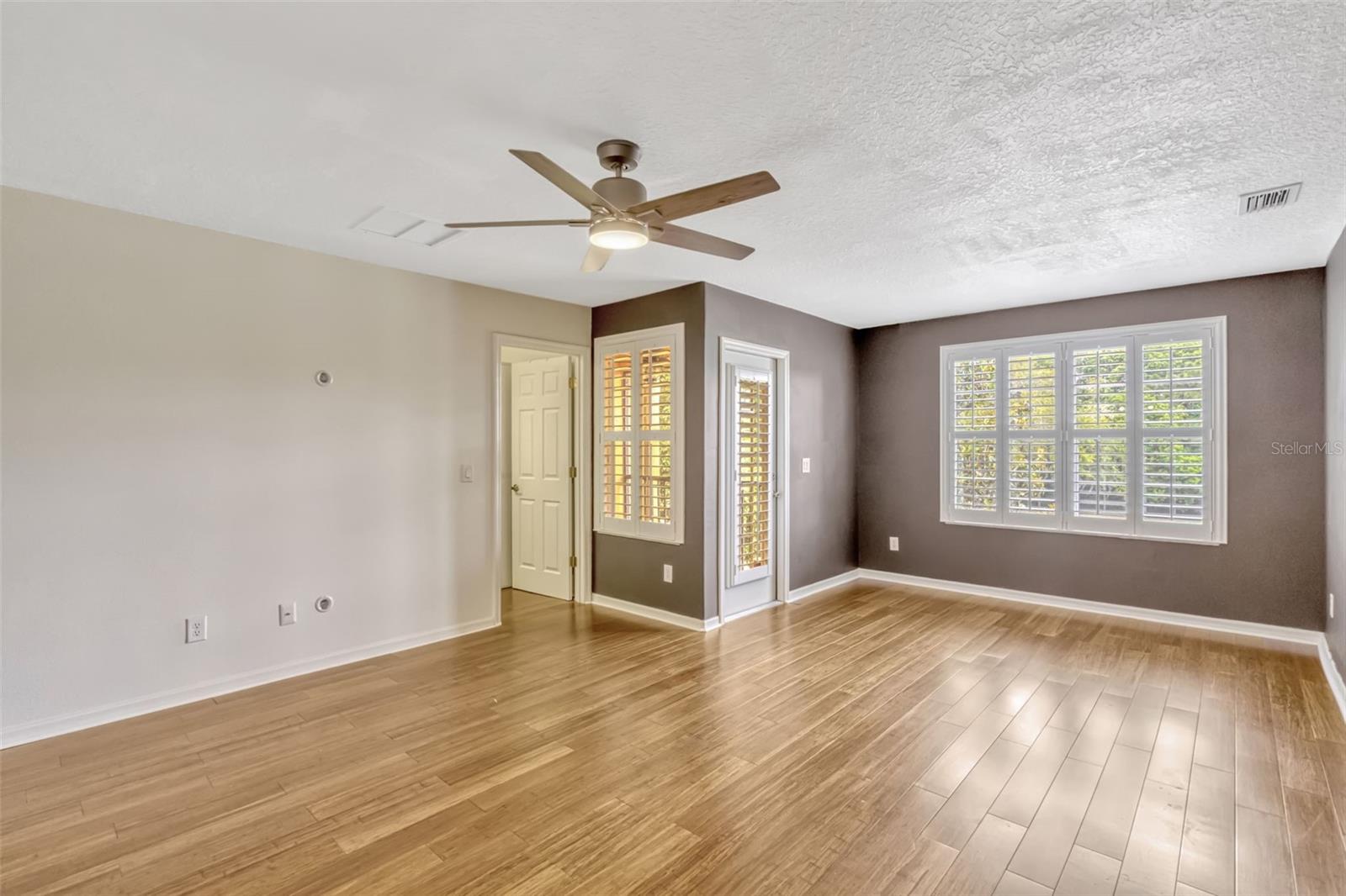 Image 11 of 25 For 1570 Barking Deer Cove