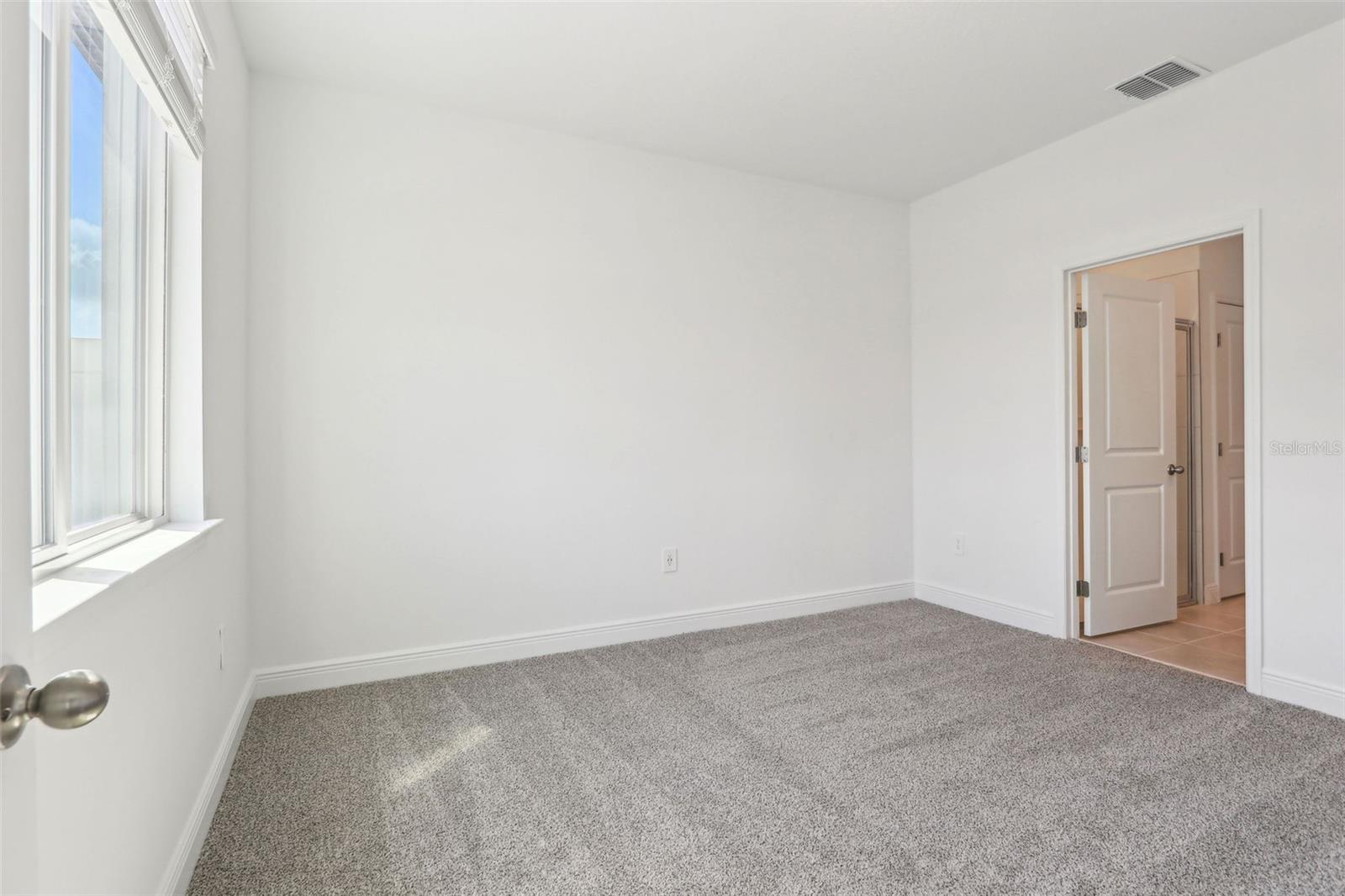 Image 19 of 36 For 1805 Archer Drive