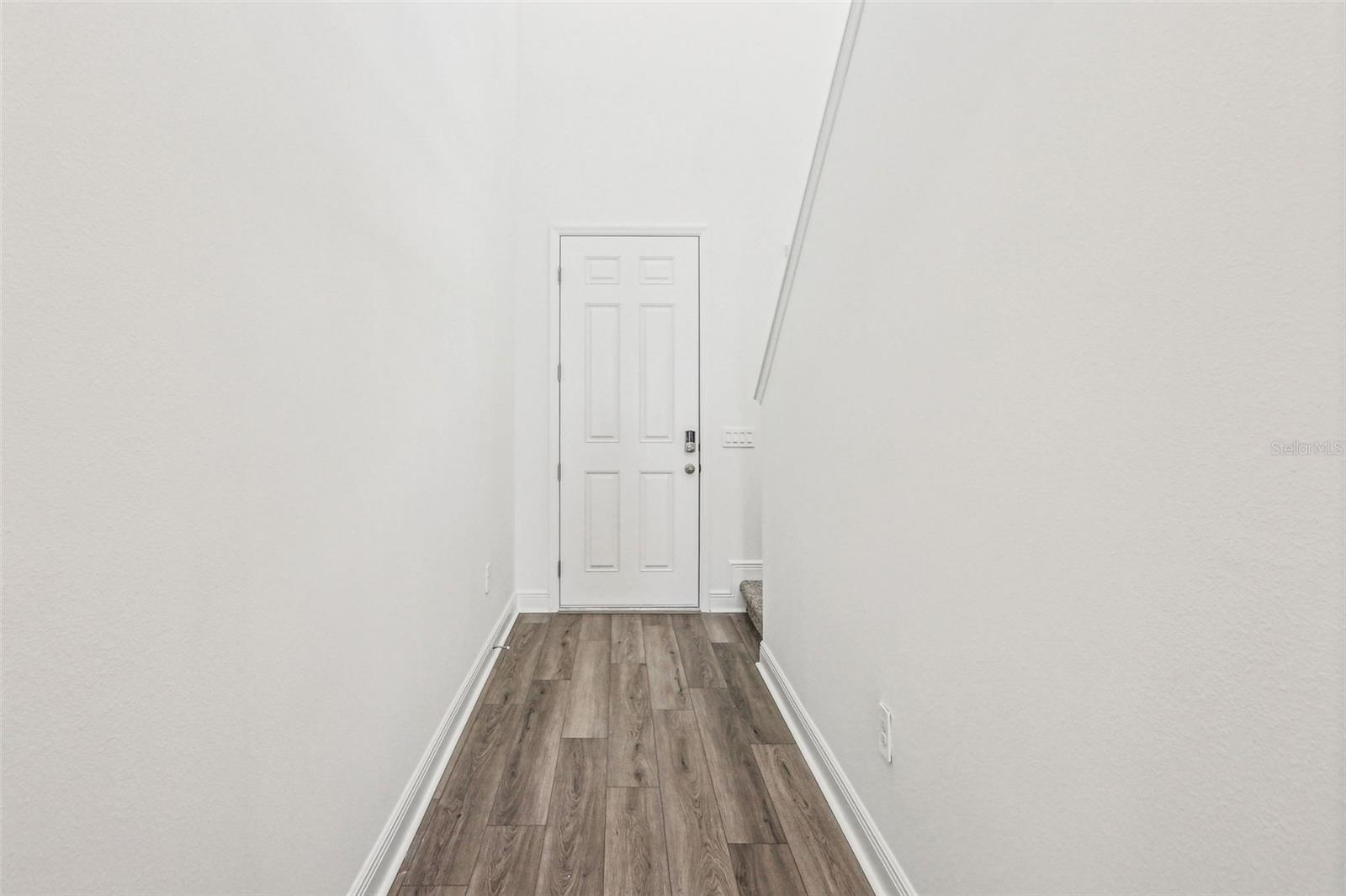 Image 5 of 36 For 1805 Archer Drive