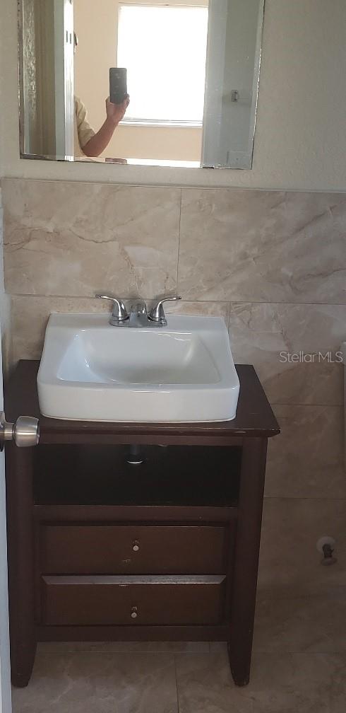 Image 14 of 22 For 7028 Clarcona Ocoee Rd.