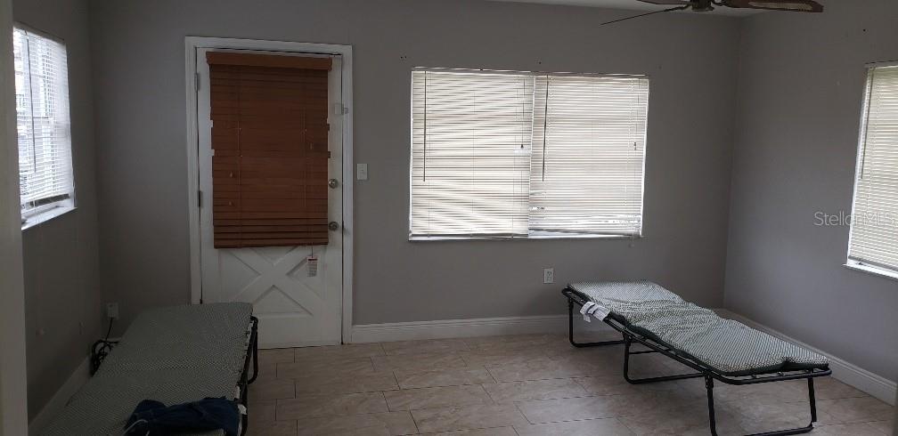 Image 7 of 22 For 7028 Clarcona Ocoee Rd.
