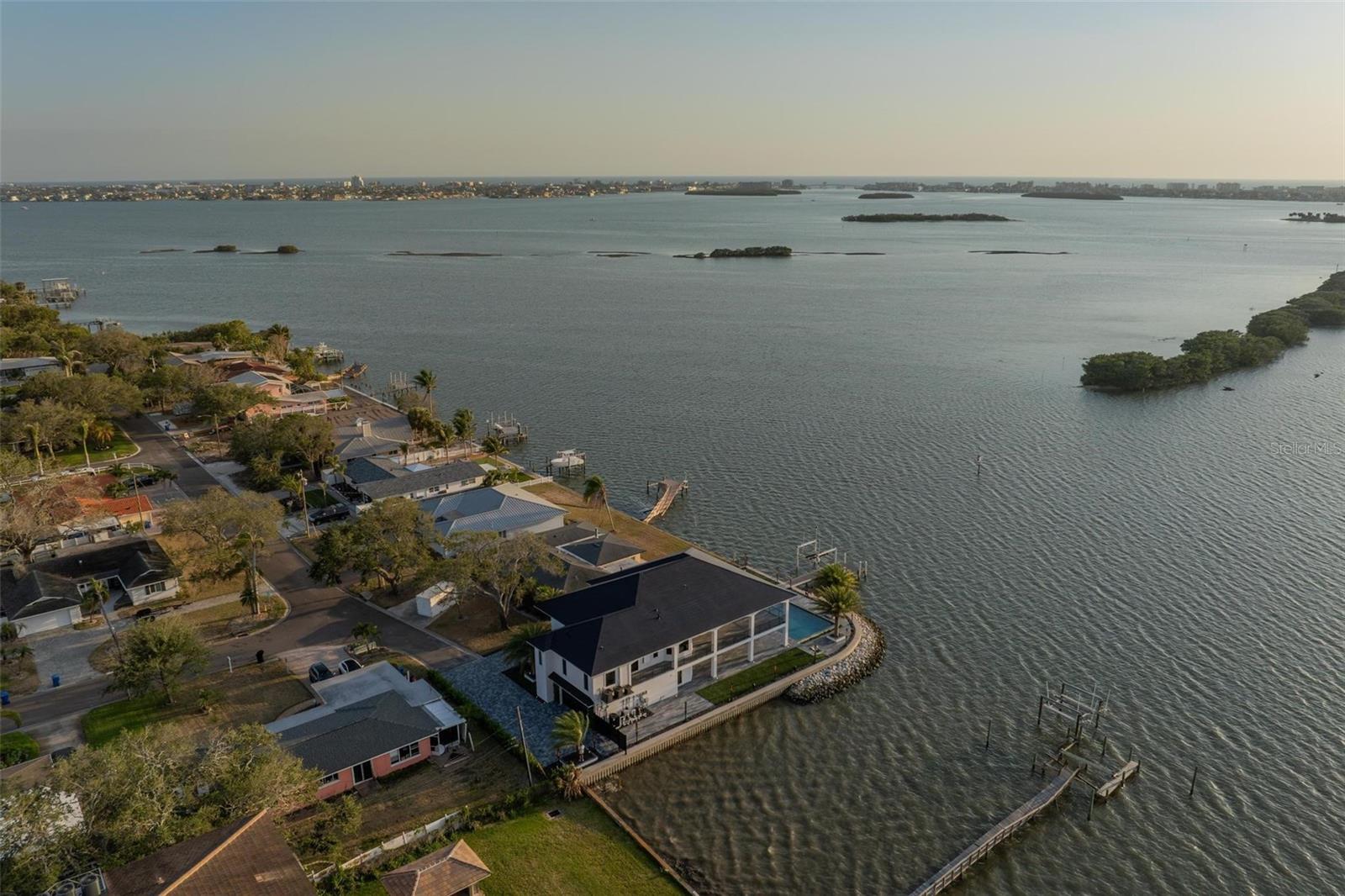 Image 2 of 99 For 3310 Sunset Drive N