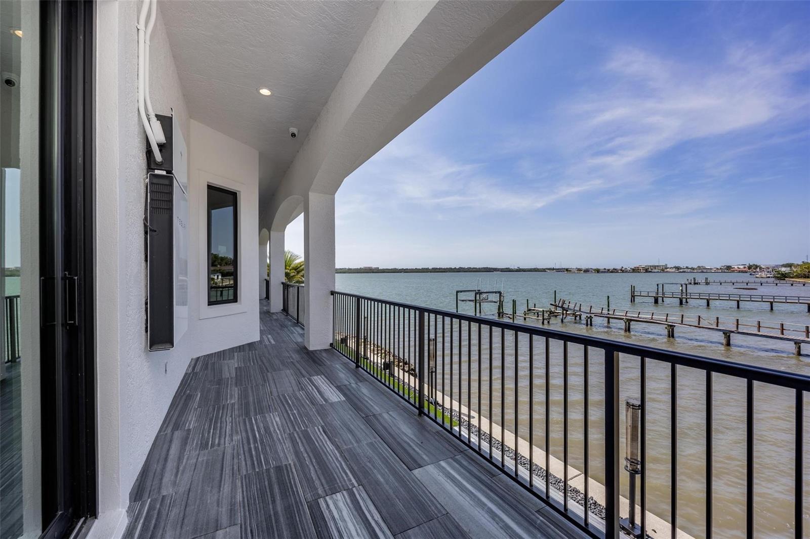 Image 60 of 99 For 3310 Sunset Drive N