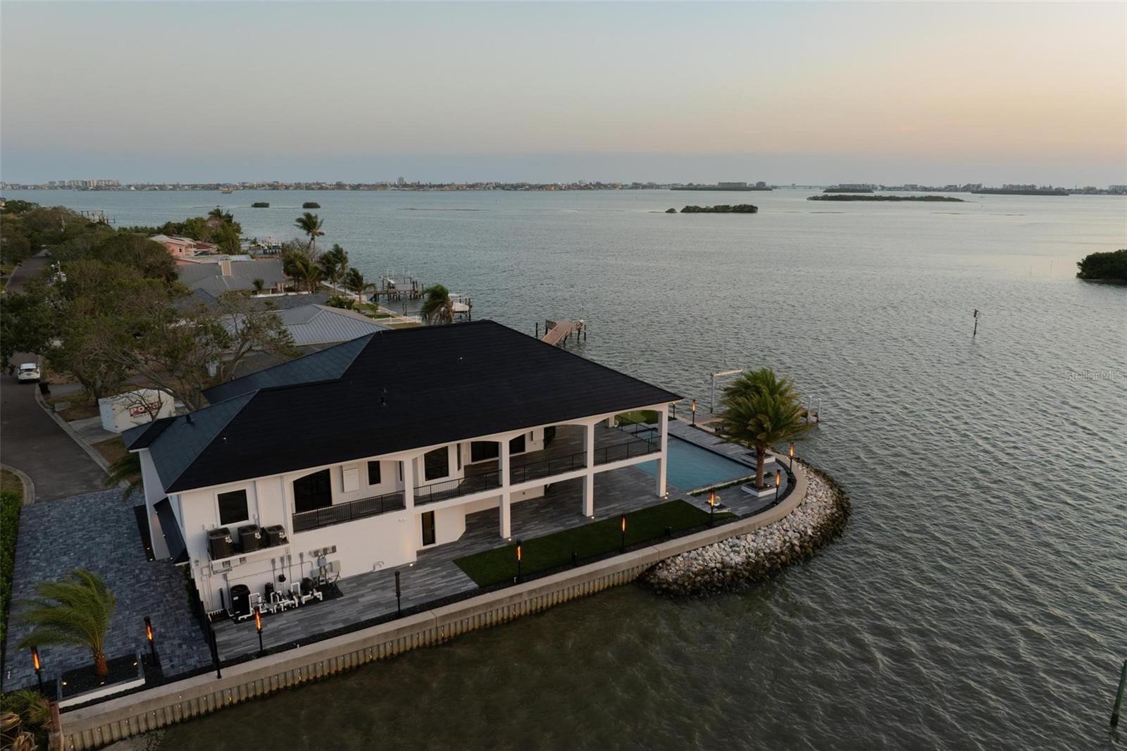 Image 77 of 99 For 3310 Sunset Drive N