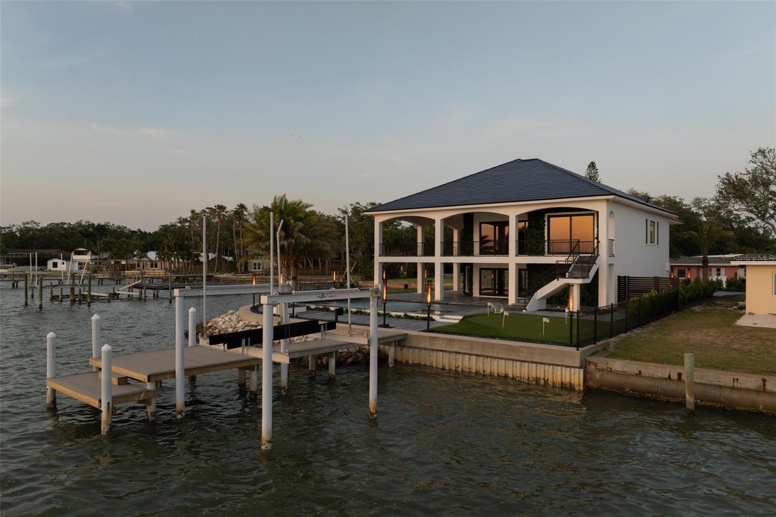 Image 80 of 99 For 3310 Sunset Drive N