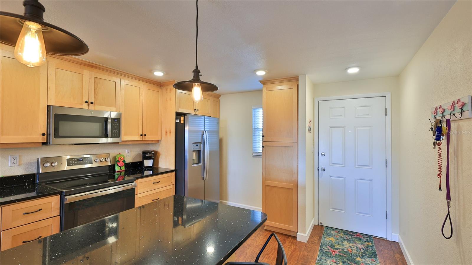 Image 3 of 22 For 101 Riverside Drive 4100