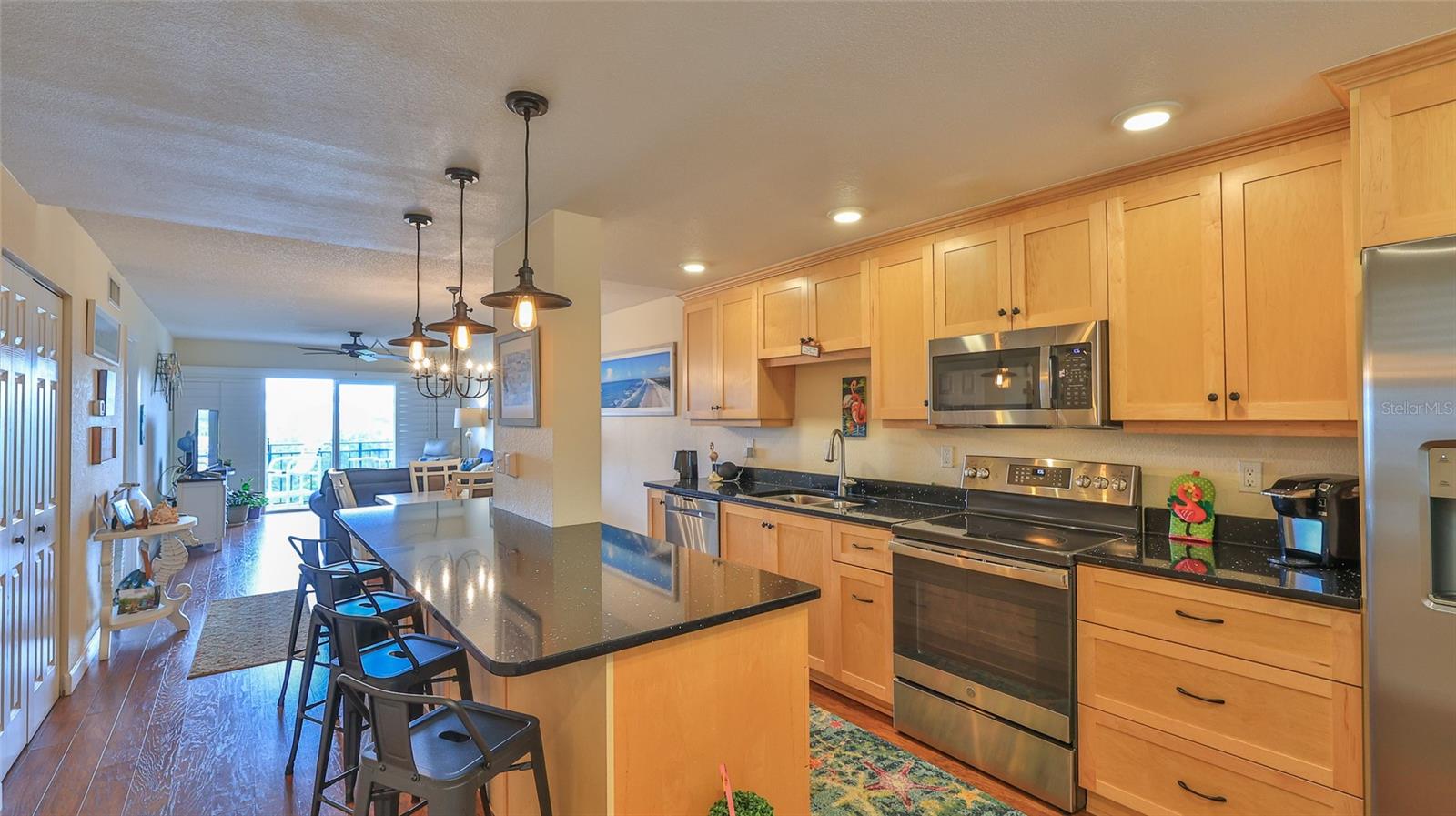 Image 5 of 22 For 101 Riverside Drive 4100