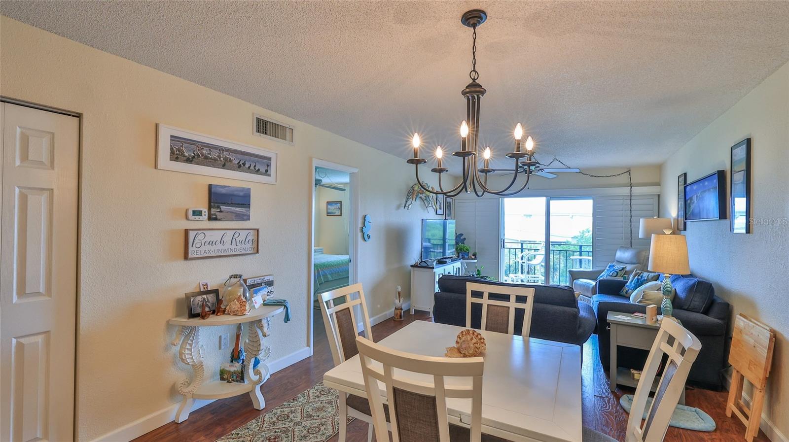 Image 9 of 22 For 101 Riverside Drive 4100