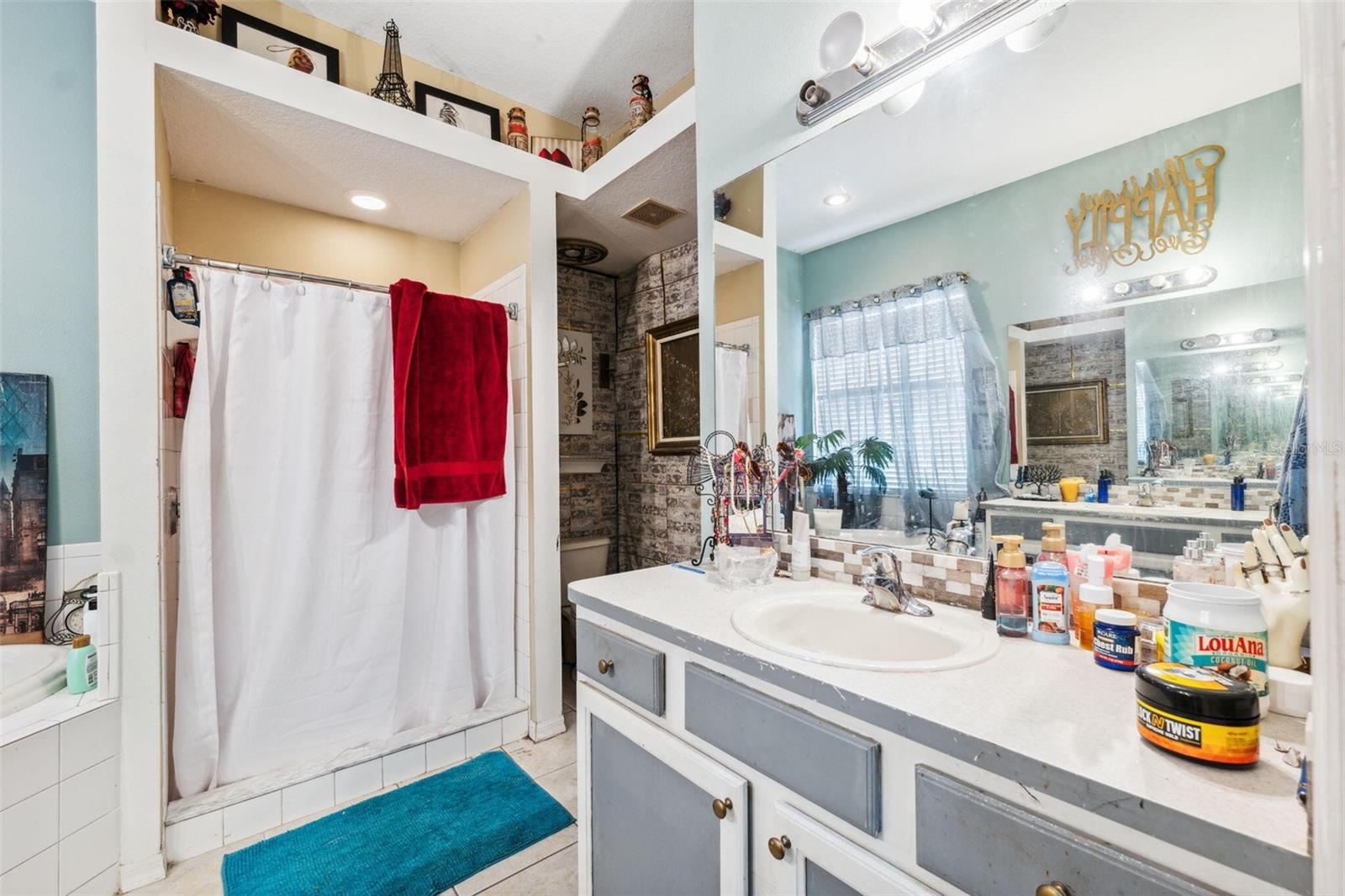 Image 17 of 28 For 37110 Highland Bluff Circle