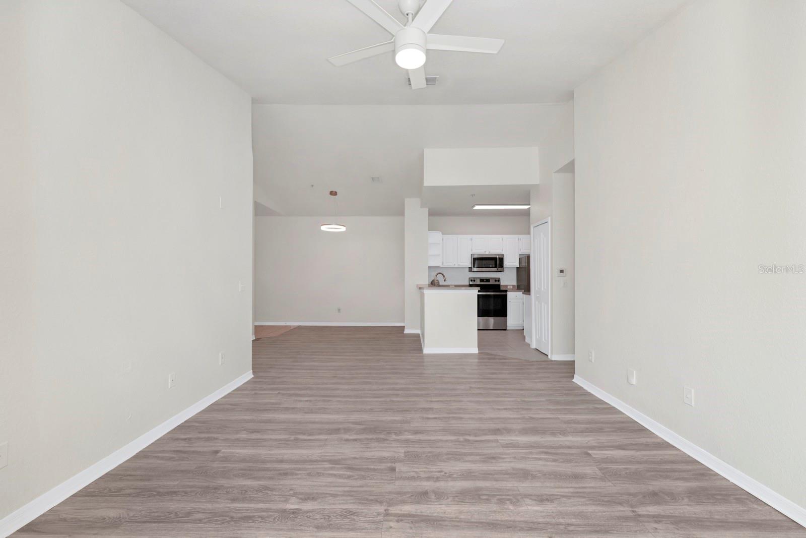 Image 28 of 30 For 2549 Maitland Crossing Way 303