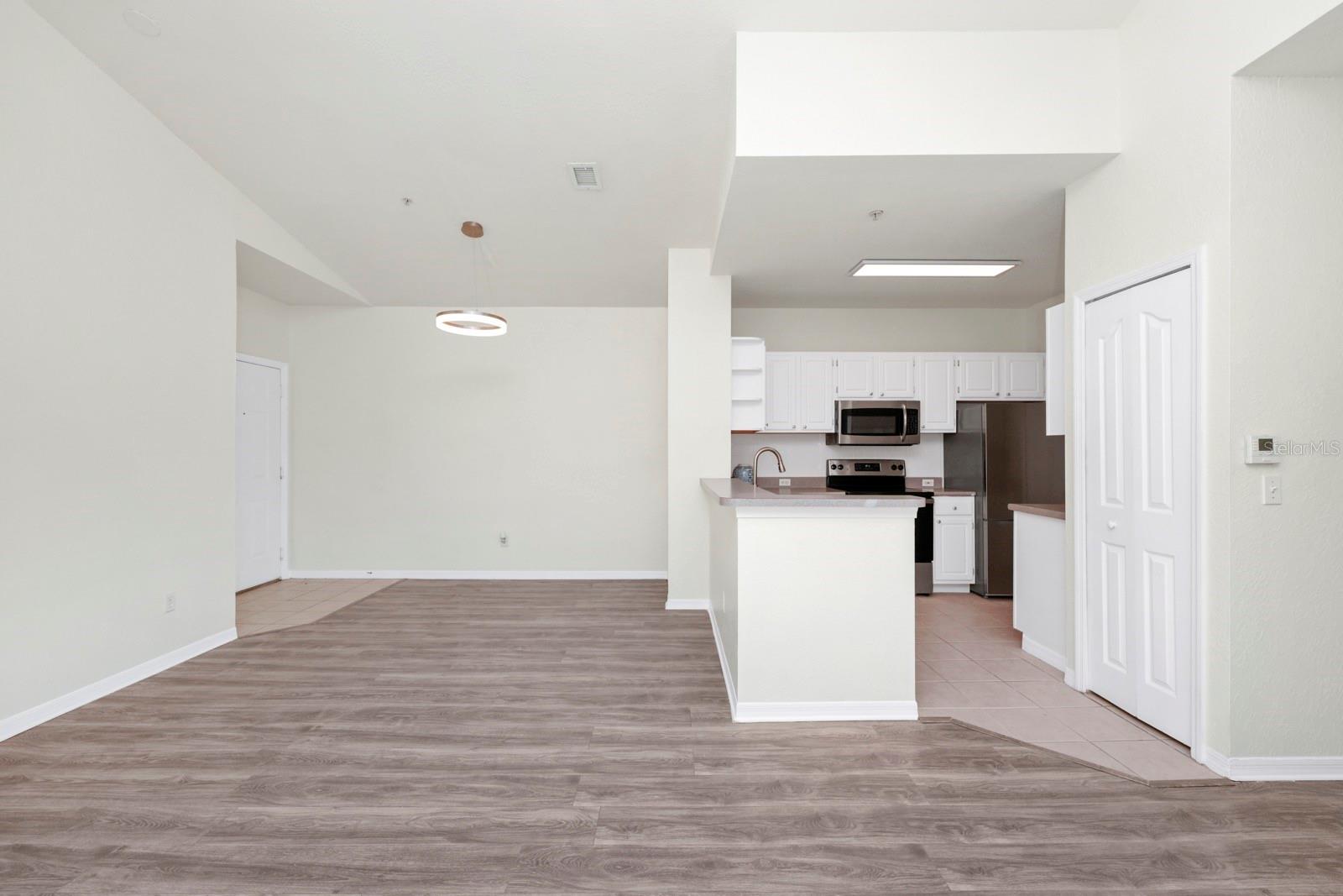Image 29 of 30 For 2549 Maitland Crossing Way 303