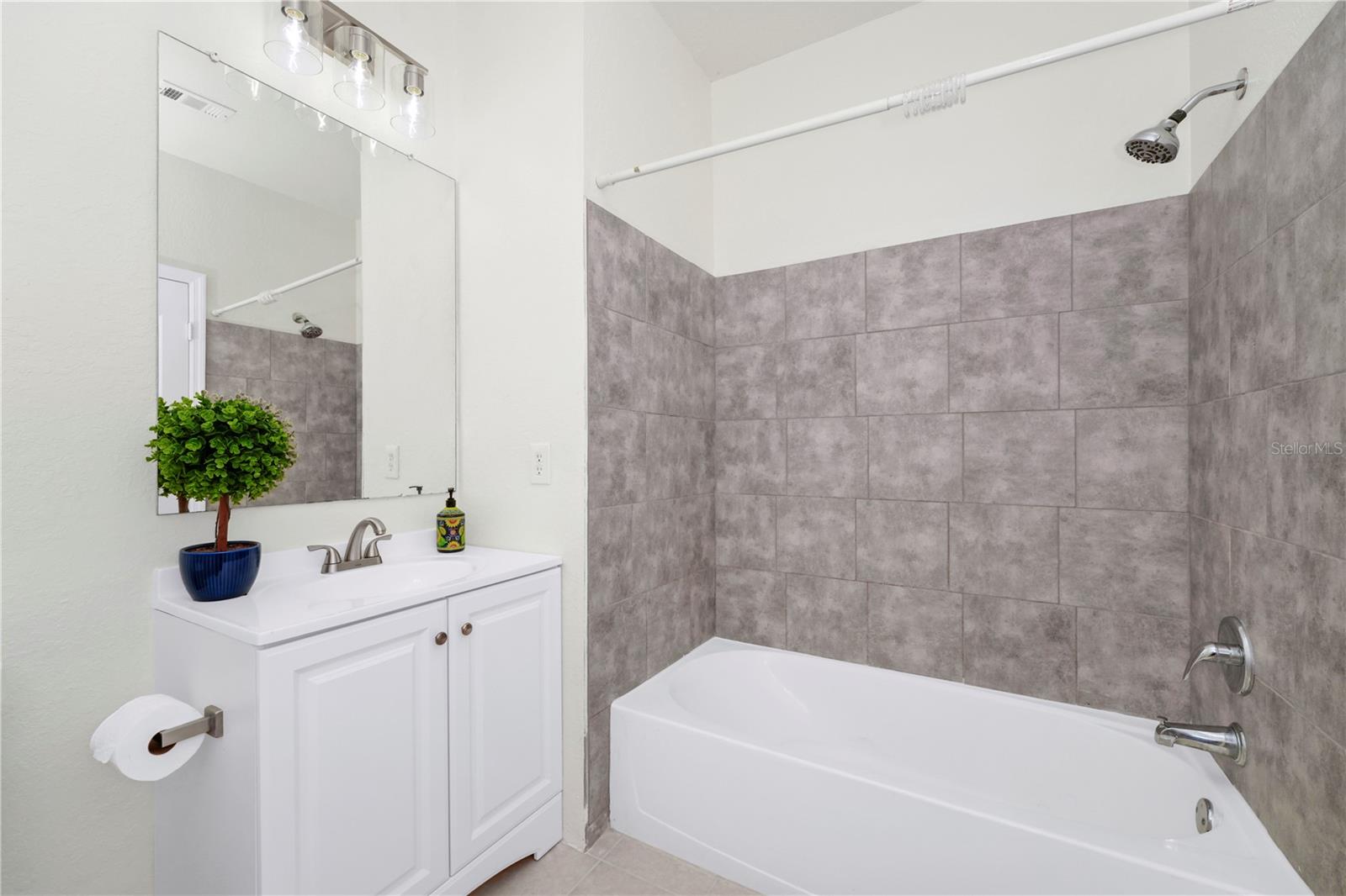 Image 9 of 30 For 2549 Maitland Crossing Way 303