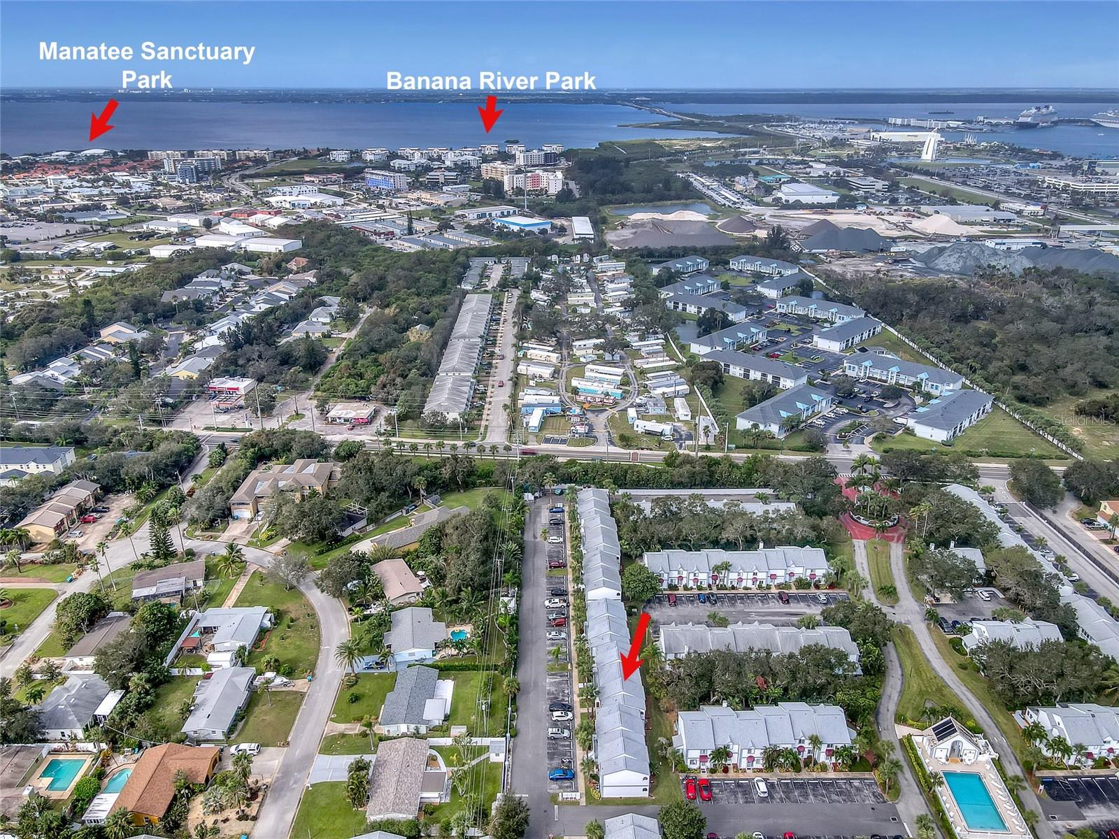 Image 33 of 55 For 136 Beach Park Lane 35