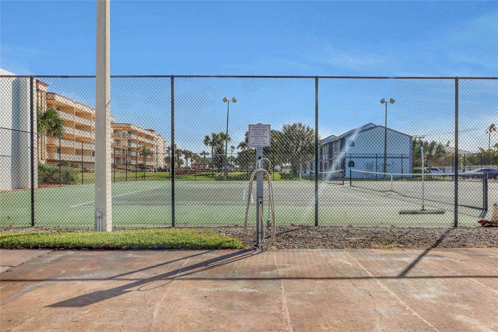 Image 48 of 55 For 136 Beach Park Lane 35