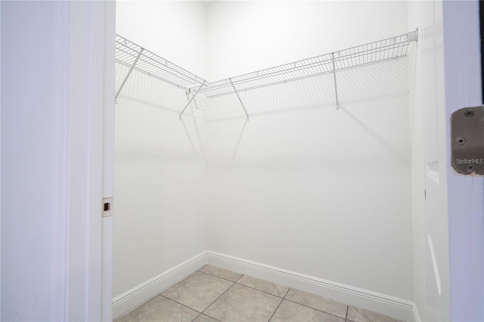 Listing photo id 27 for 9809 Swanee Terrace