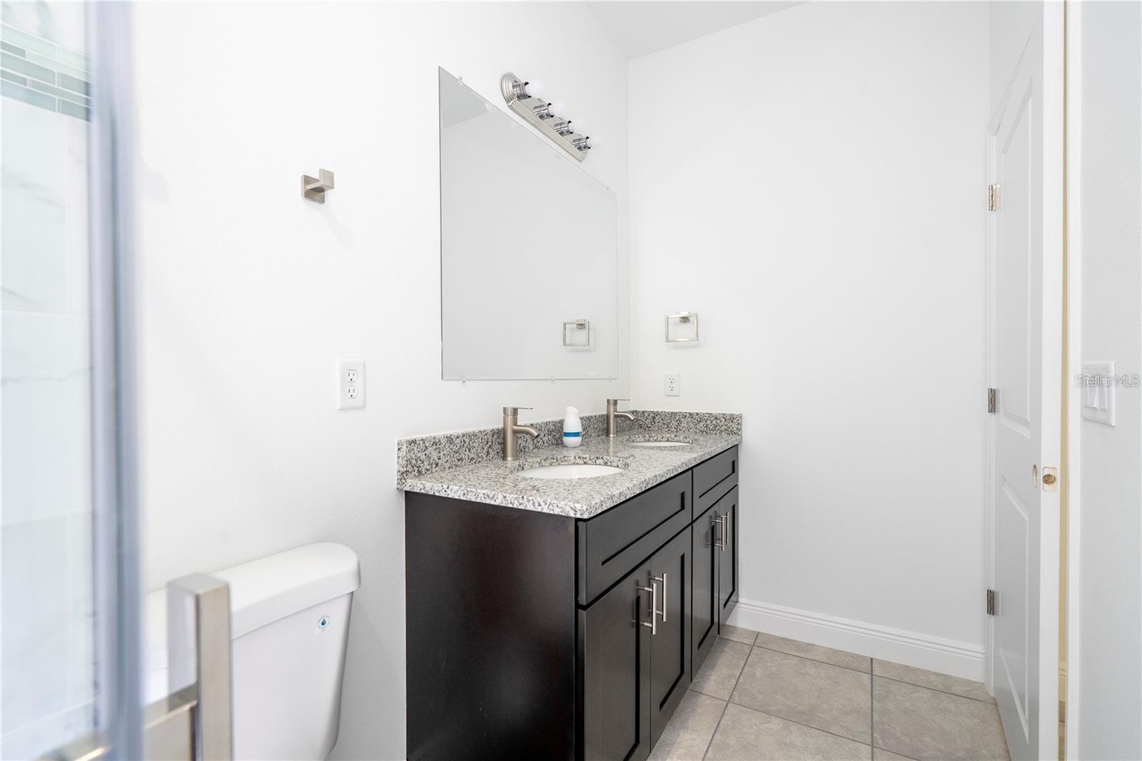 Listing photo id 30 for 9809 Swanee Terrace