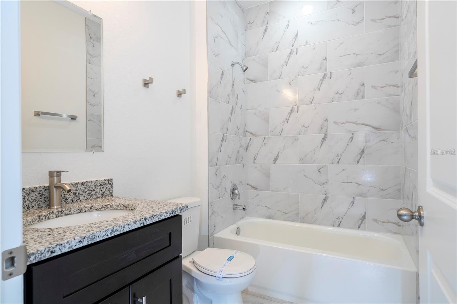 Listing photo id 34 for 9809 Swanee Terrace