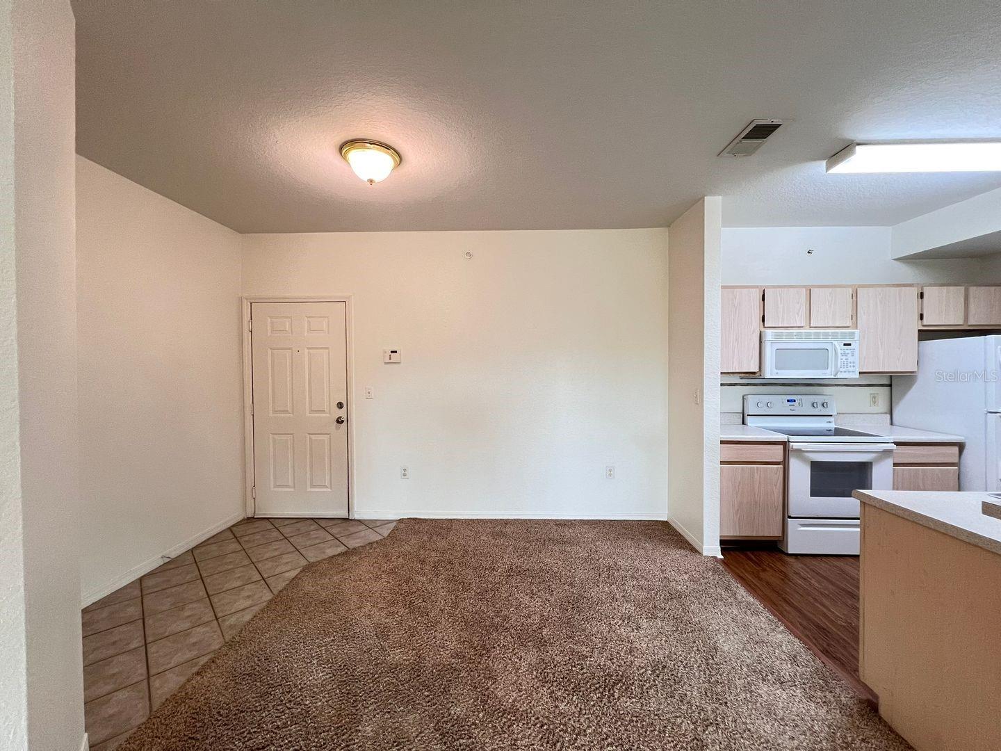 Image 6 of 14 For 5467 Vineland Road 6306