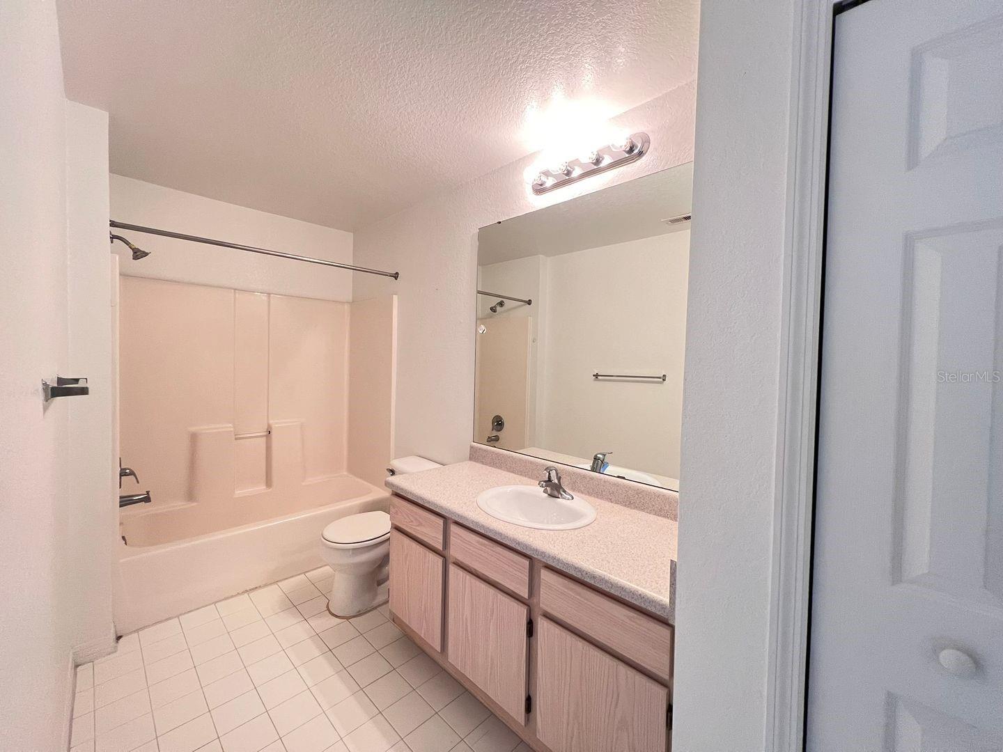 Image 9 of 14 For 5467 Vineland Road 6306