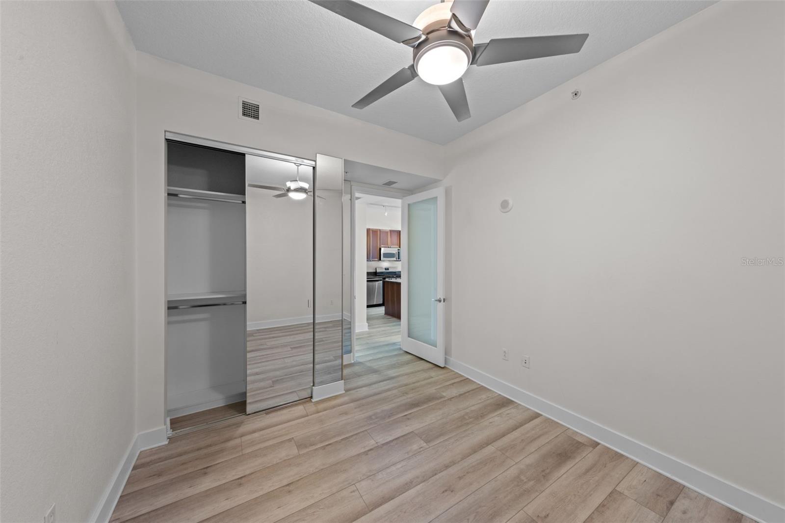 Image 23 of 40 For 150 Robinson Street 2807