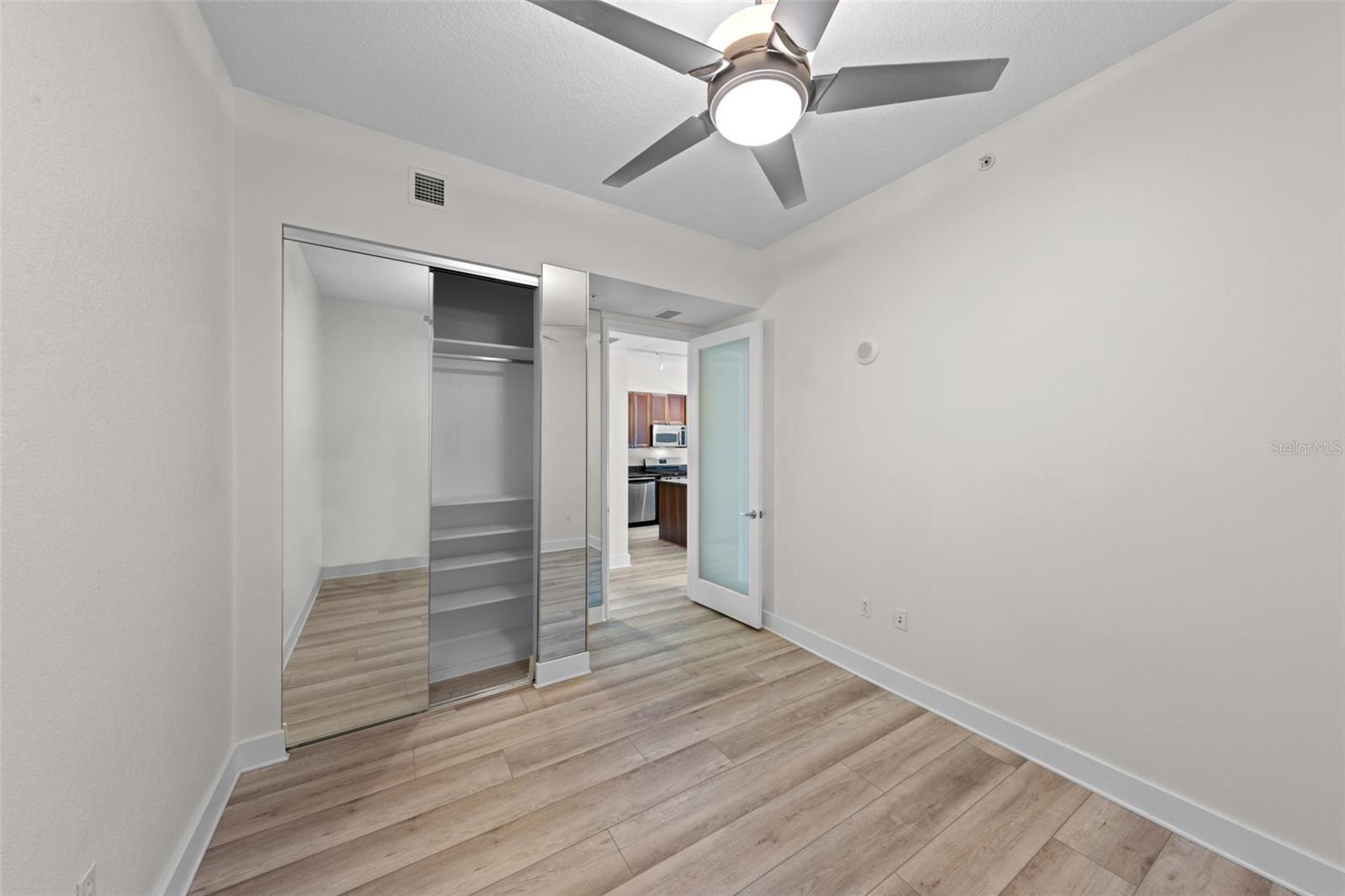 Image 24 of 40 For 150 Robinson Street 2807