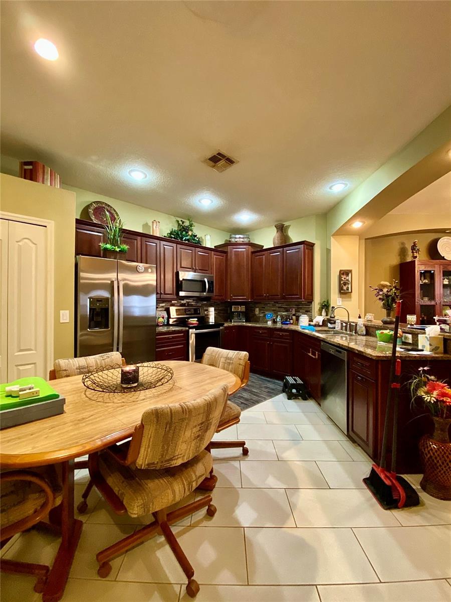 Image 35 of 86 For 30442 Lettingwell Circle