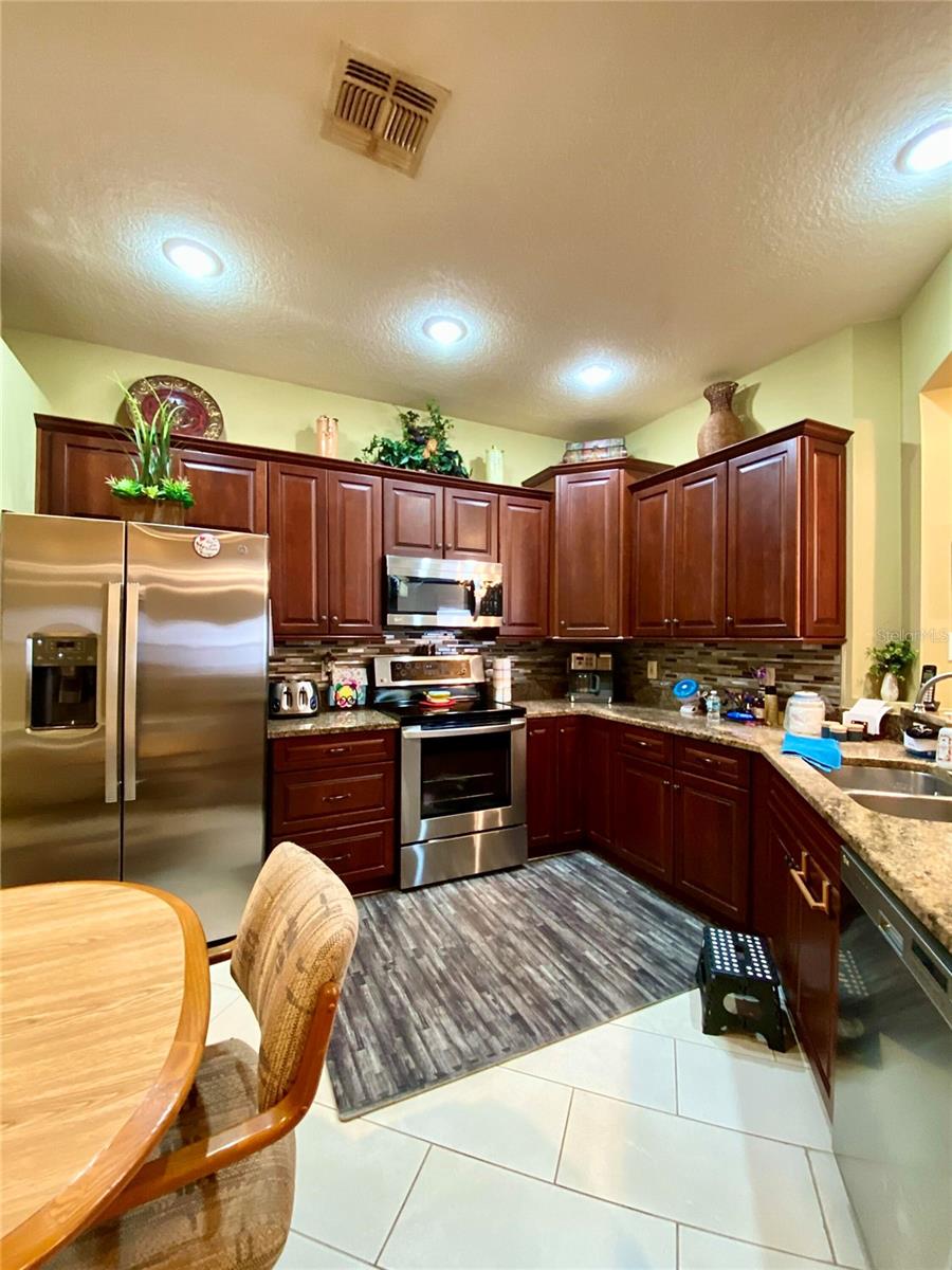 Image 39 of 86 For 30442 Lettingwell Circle