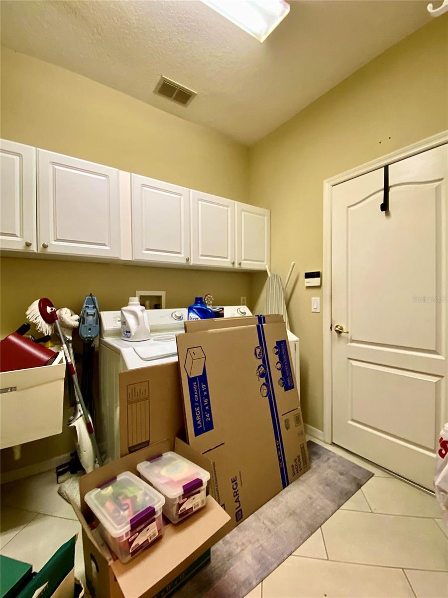 Image 44 of 86 For 30442 Lettingwell Circle